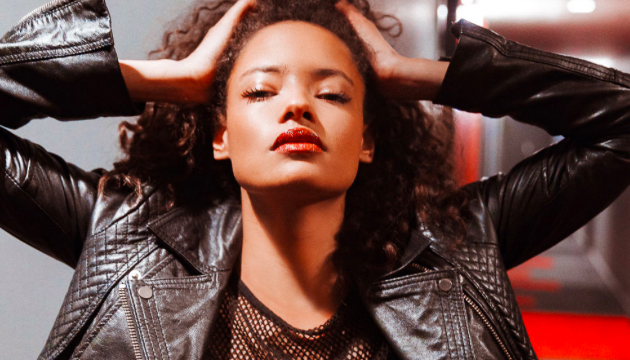 Malaika Firth, Model